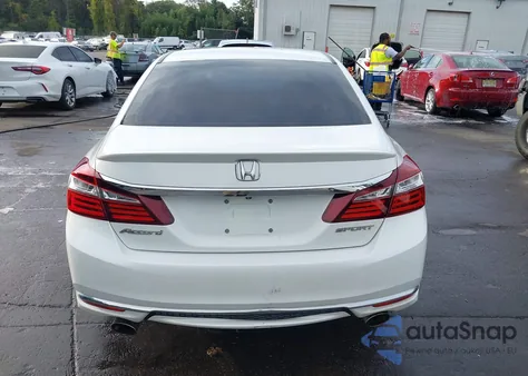 2016 Honda Accord Sport z USA, uszkodzony, nr VIN 1HGCR2F52GA139070